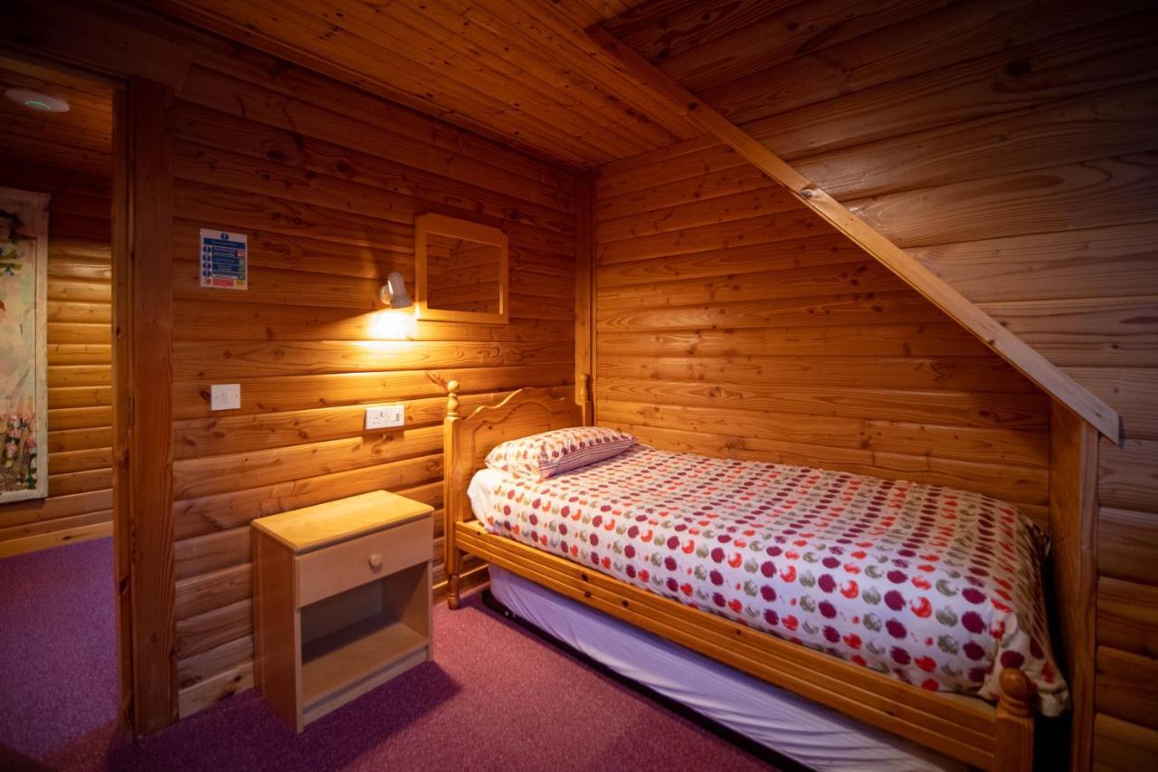 Badaguish Forest Lodges And Camping Pods Aviemore Exterior foto